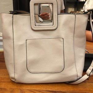 Box shape crossbody